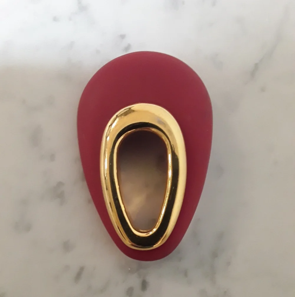 Liz Claiborne Vintage Goldtone  and Red Oval Brooch